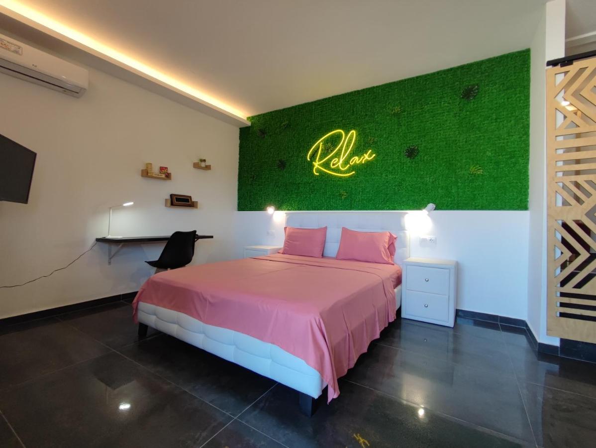 Theasis 4 Luxury Studio With Sea View Neos Marmaras Dış mekan fotoğraf